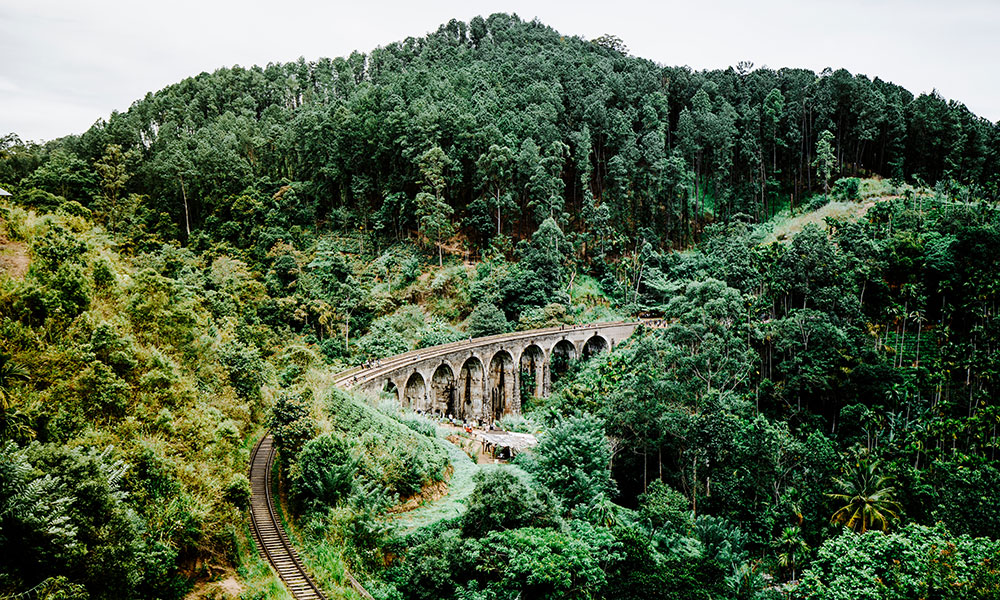 Nine Arch Bridge, Sri Lanka. Credit: Cait Miers